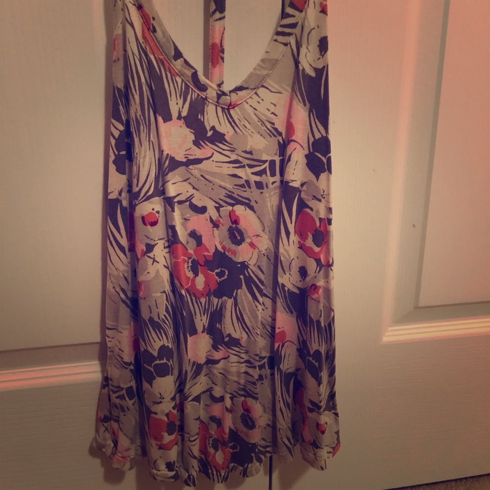Cute Flowery Buckle Tank Top